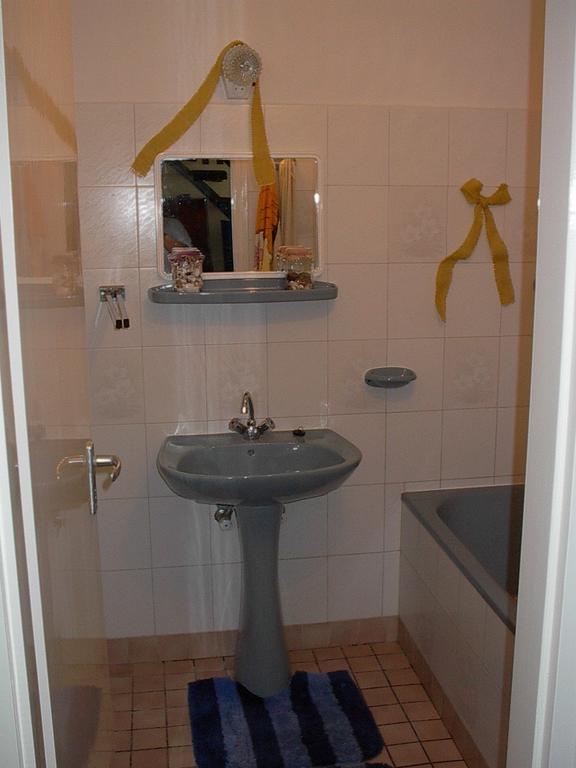 Апартаменти Babarczi Ueduelohaz Кішкунмойша Номер фото